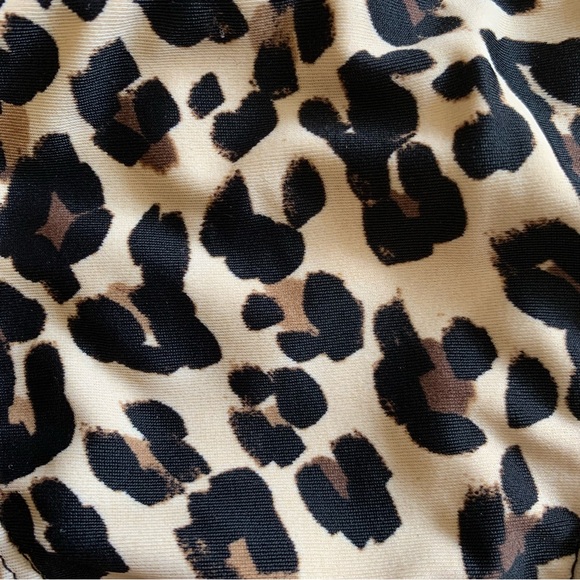 Sporty Cheetah Bikini - Picture 2 of 2